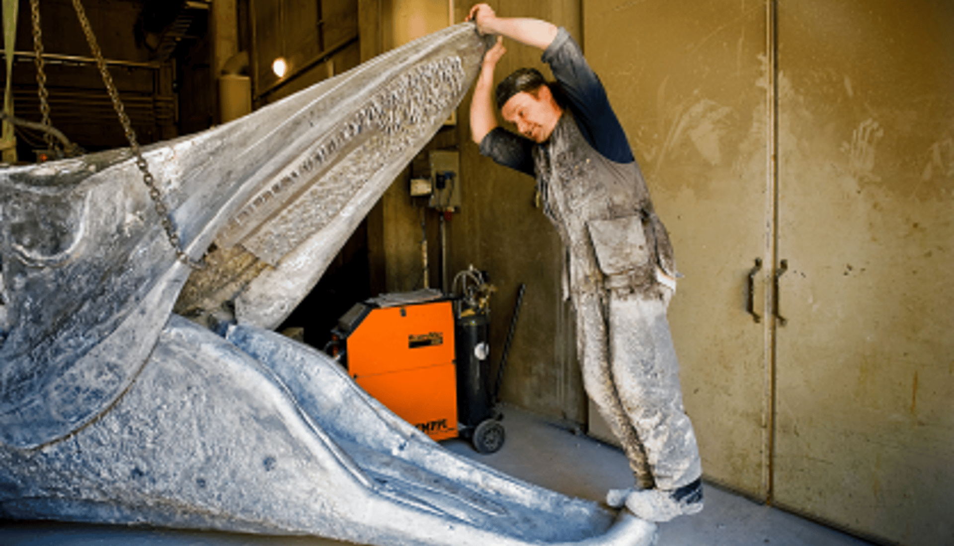 The making of 'Laulupuut' welded sculpture
