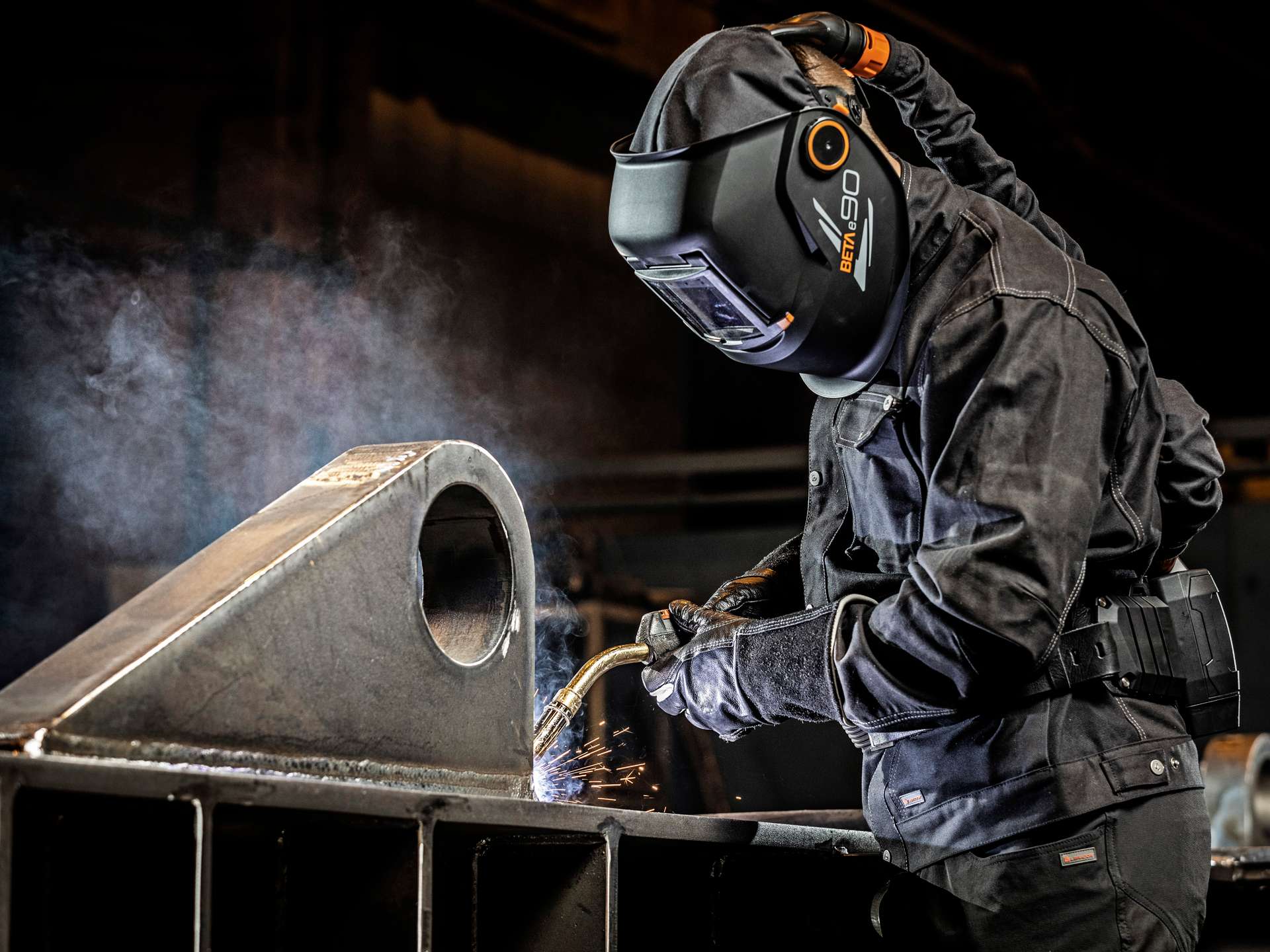 Welding safety and welding hazards