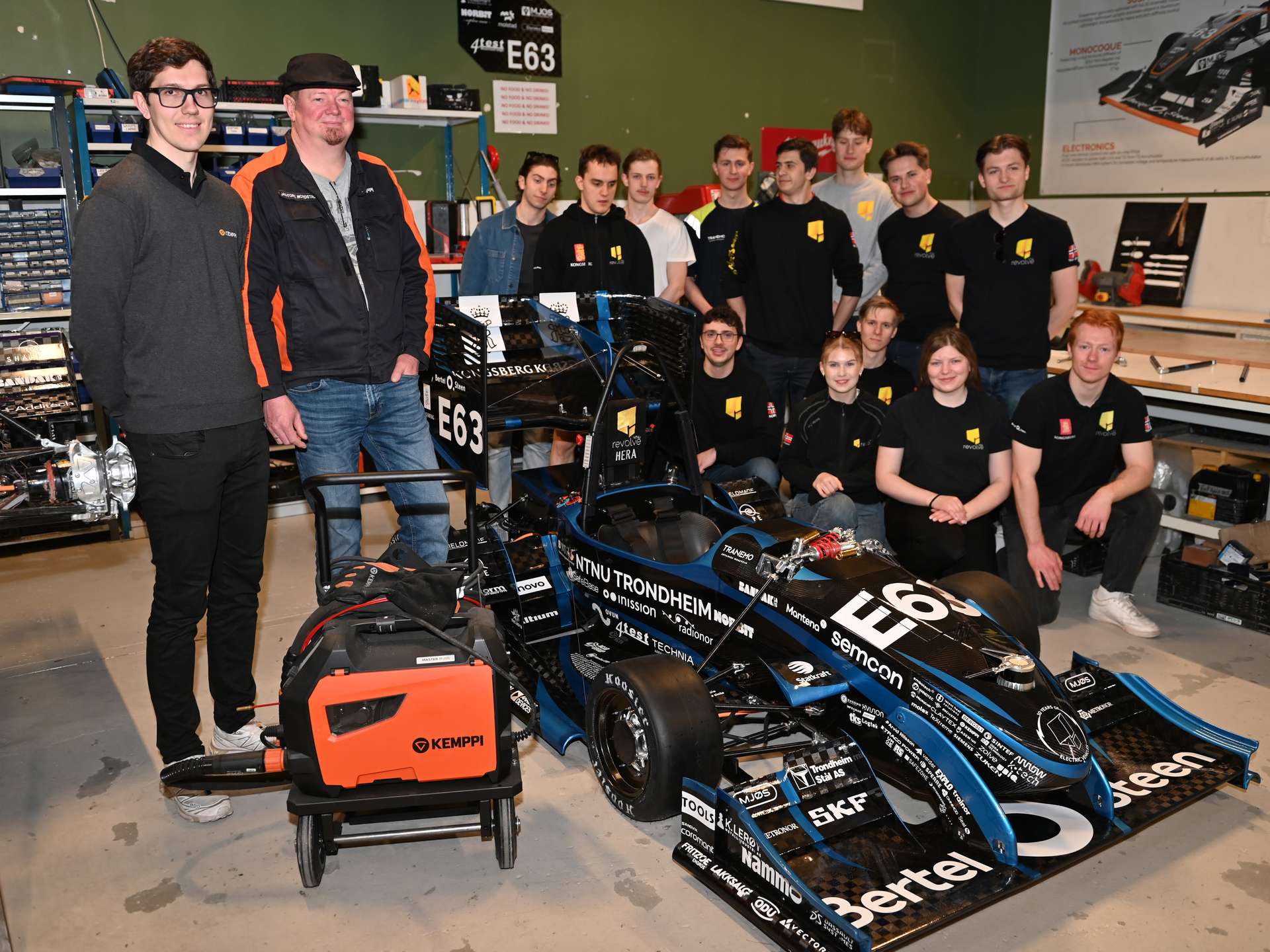 World-class racecars for Formula Students competitions