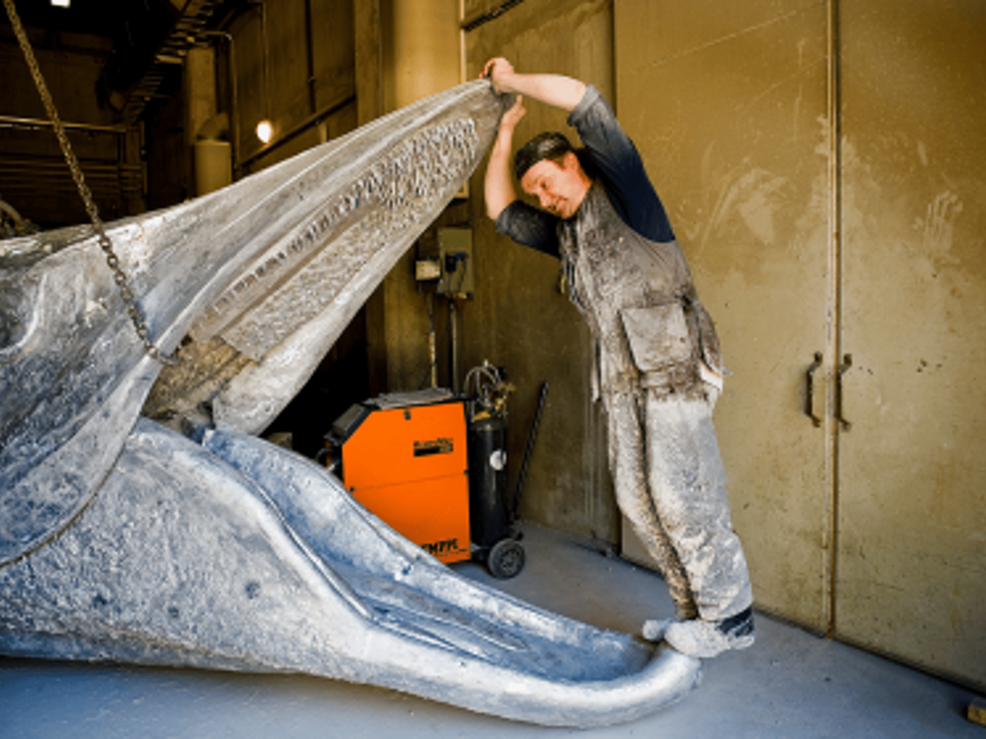 The making of 'Laulupuut' welded sculpture