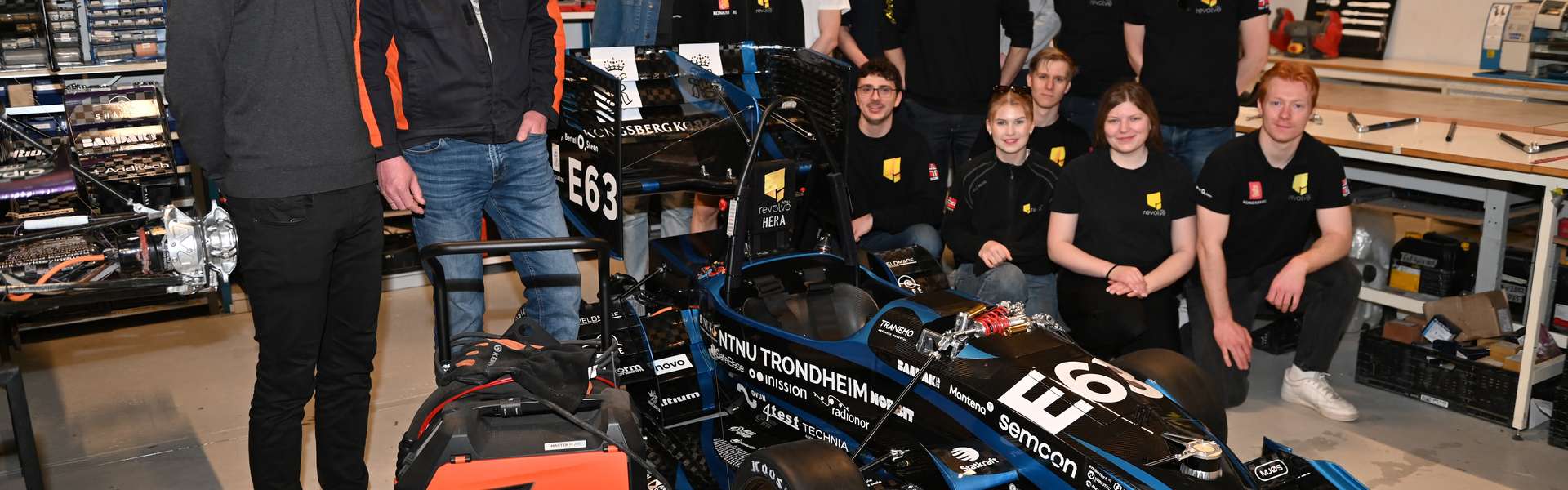 Maailmanluokan kilpa-autot Formula Students  kilpailuihin