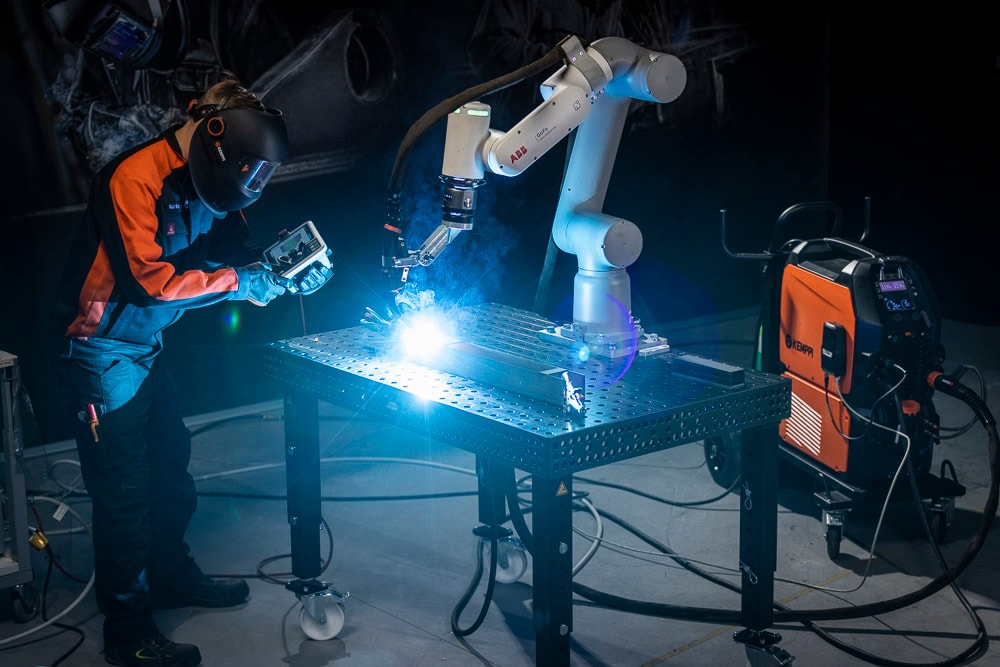 Cobot welding - a passing trend or a new era for the industry?