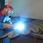 The petioles of the strawberry were attached with tack welds and then welded from both sides. Each leaf has almost 100 meters of weld seam.