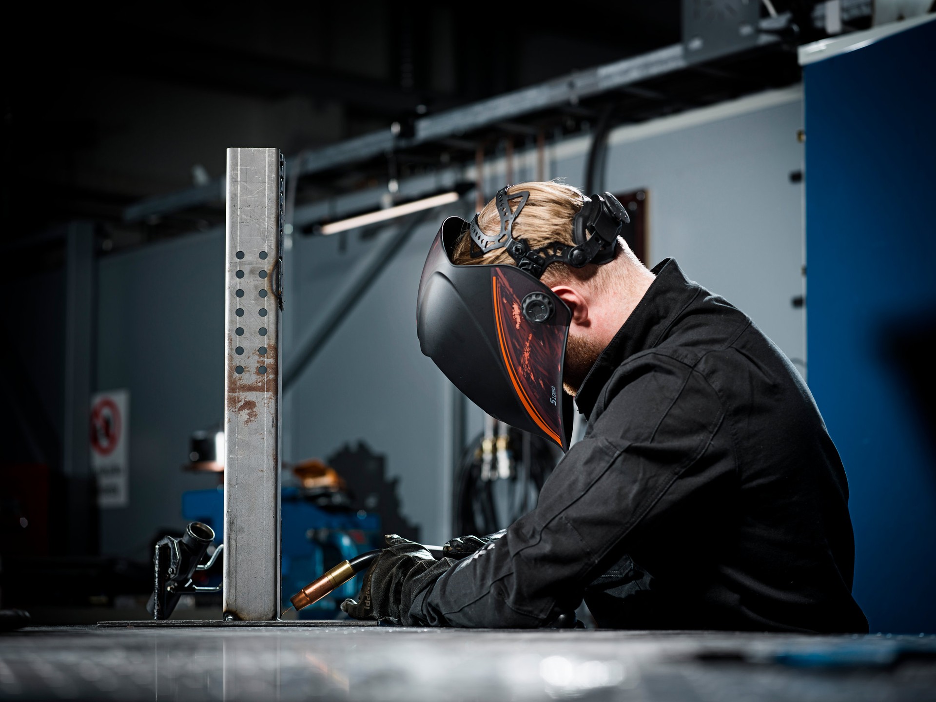 Essential ADF welding mask