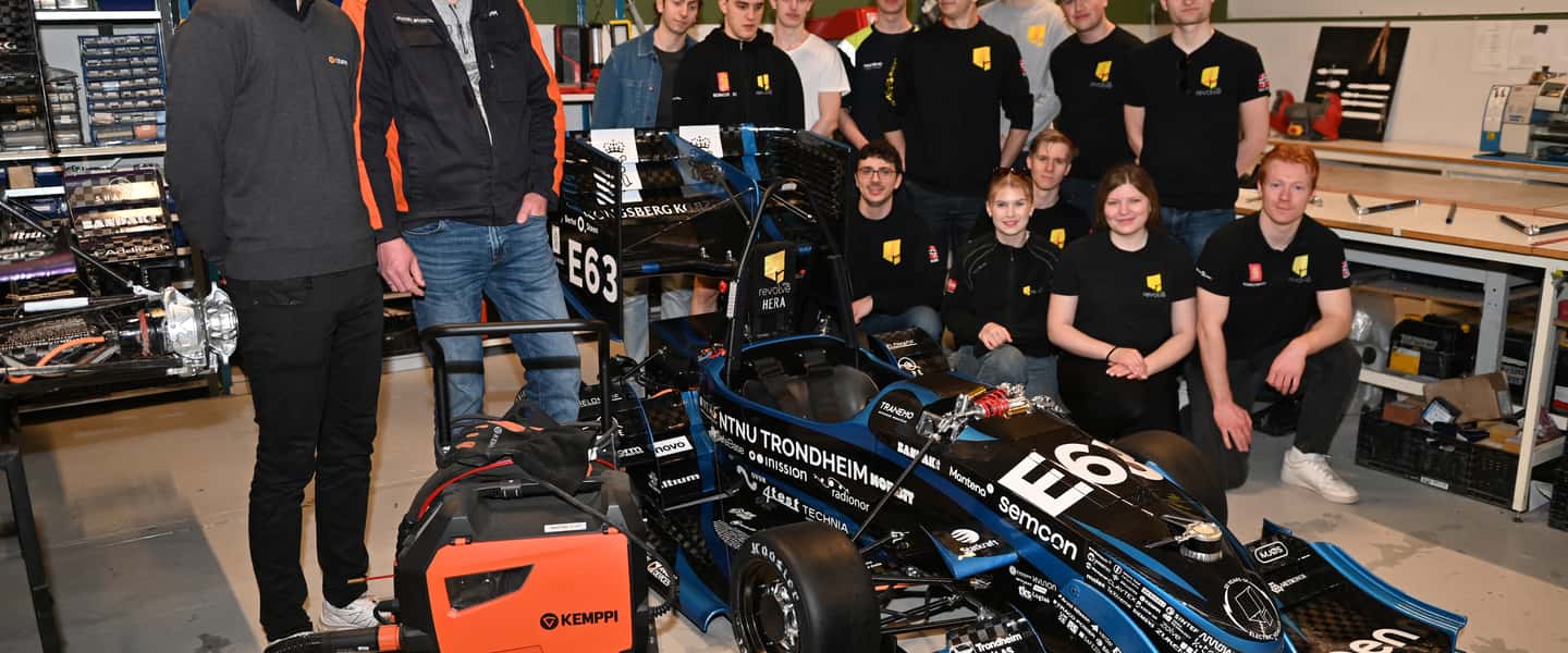 Maailmanluokan kilpa-autot Formula Students  kilpailuihin